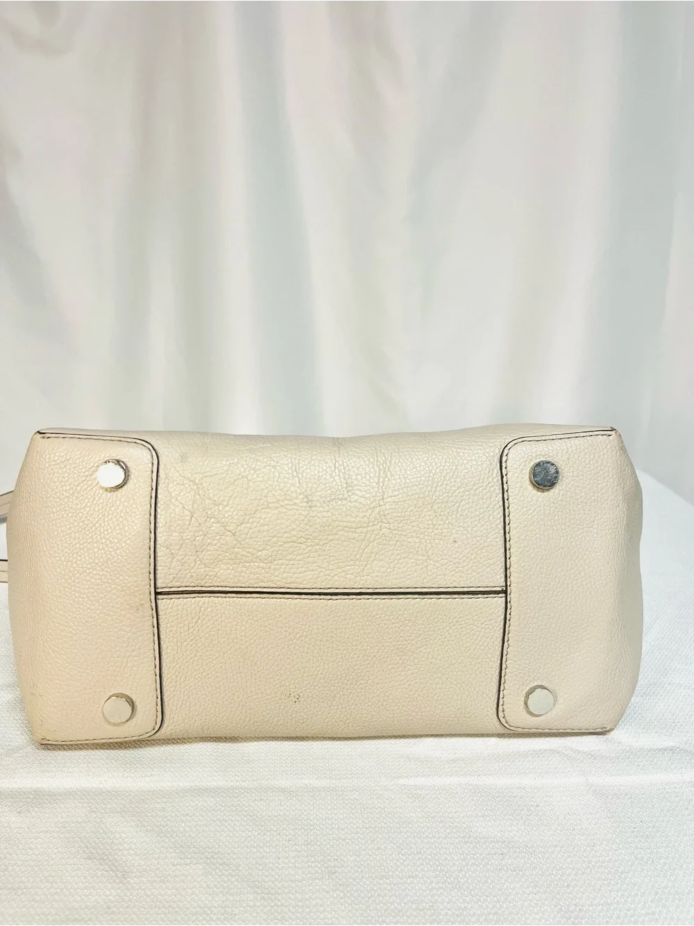 Michael Kors Pebble Leather Beige Cream Tote with Lock Charm - Picture 8 of 16